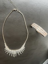 Schmuckset: Kette Und Armreif