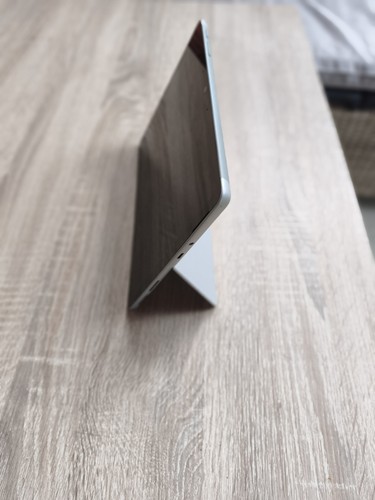 Microsoft surface 128 - go,