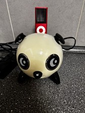 Apple iPod nano 4. Generation 8GB  Rot mit Ladestation Panda