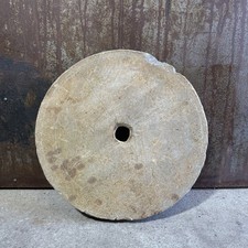 Alter Schleifstein / Sandstein - gelbgrau / D49 S5,5 G30Kg