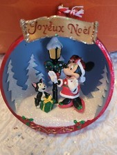 Disneyland Paris Minnie Mouse und Figaro Weihnachtsornament, Halbkugel, Rot