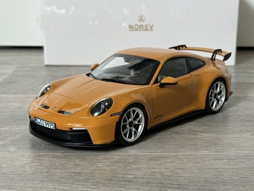 Porsche 992 911 - , bahamagelb