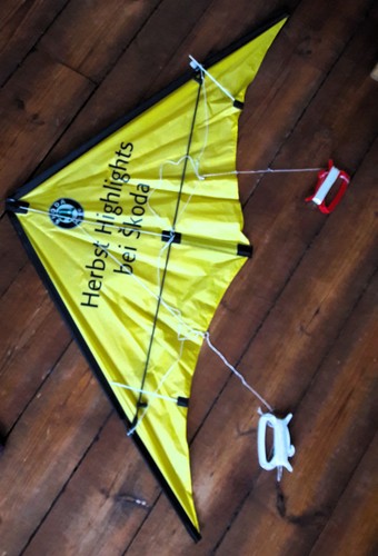 Kleiner sport lenkdrachen - kleiner,