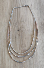 Kette, Stahldraht mit beigen und weißen Steinen, Länge 49 cm