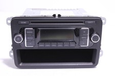 Radio mit CD (kein Code vorhanden) 5M0035156D VW Polo 6R Original 53617