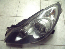 Linker Frontscheinwerfer