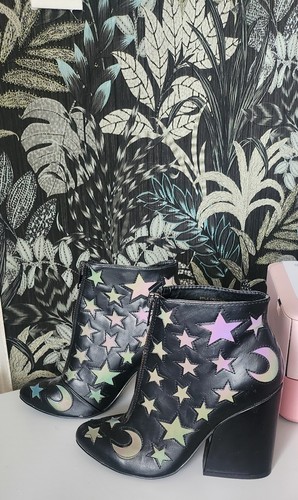 Yru holographic witchy boots - yru,