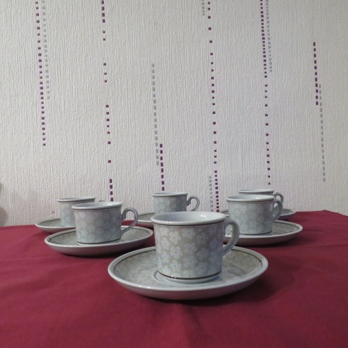 Tassen kaffee aus porzellan - aus,