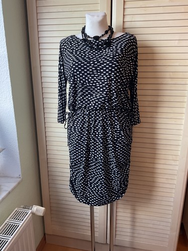 Tolles kleid von comma schwarz - tolles,