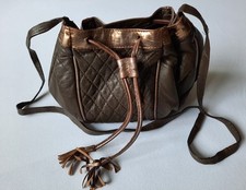 Vintage ausgefallene Damen Handtasche Leder olivgrün als Beutel gearbeitet