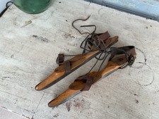 C0534 Alte Schlittschuhe aus Holz mit Lederriemen | Ice Skates | Länge 41 cm