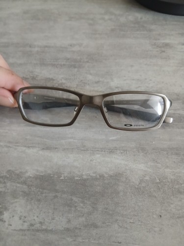 Oakley concrete 0 - oakley, 2.0