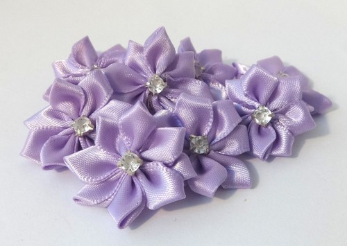 Satin blumen strass lila 30 - lila,