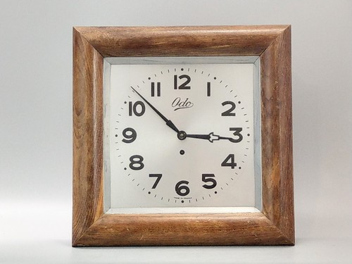Große wanduhr von odo - odo,, art
