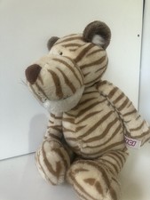 Nici Schneetiger baumelnd 14