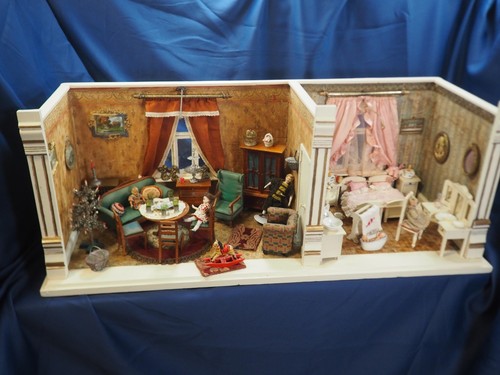 Antike puppenstube mit - antike,