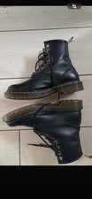 Dr. Martens  Boots Vegan