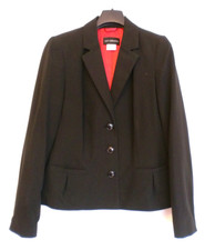 Amy Vermont: Schwarzer Anzug, Hose mit roten Galonstreifen, Gr. 38