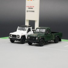 Master 1:64 Land Rover
