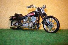 1:18 Harley Davidson FXSTSB Bad Boy Schwarz 1997 MAISTO 00730