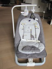 Kinderwippe Joie dreamer mit Isofix-Befestigung.