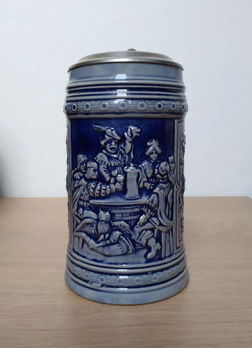 Bierkrug relief steingut - bierkrug,