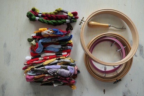 Stickgarn und diverse rahmen - stickgarn,
