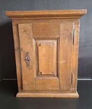 Antiker Hängeschrank