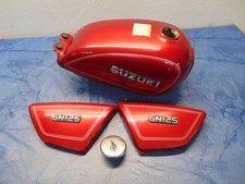 Suzuki GN 125 Tank+ Seitendeckel/ Lacksatz
