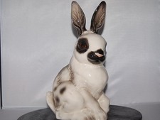 kleiner Hase 3430823 sitzend Kaninchen schwarz weiss Goebel