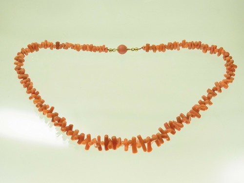 Schöne korallenkette mit 750 - korallenkette,