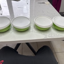 TUPPERWARE ERGONOMICA 550 ML HELLGRÜN SONDERMODELL 4 Stück + ein Deckel Extra