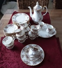Kaffeeservice 12 personen ," Royal Albert " Cottage Garden England