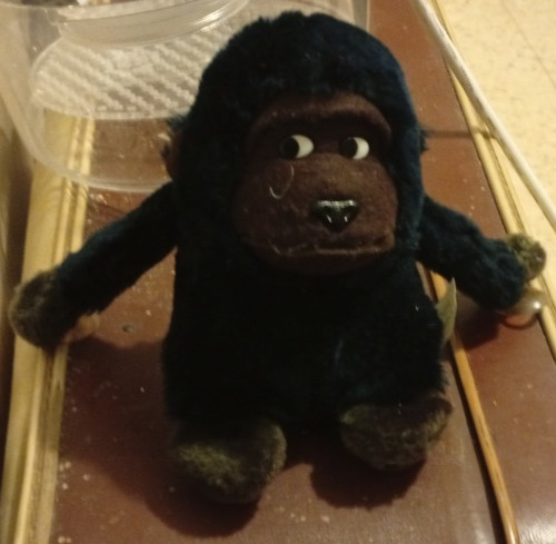 Stofftier affe gorilla in - stofftier, affe,