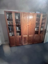 Holz Schrank mit Viel Stauraum