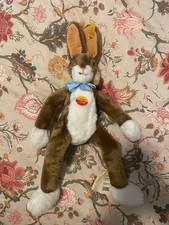 Steiff 122804 Lulac Schlenker Hase 50 cm mit Knopf Fahne Schild