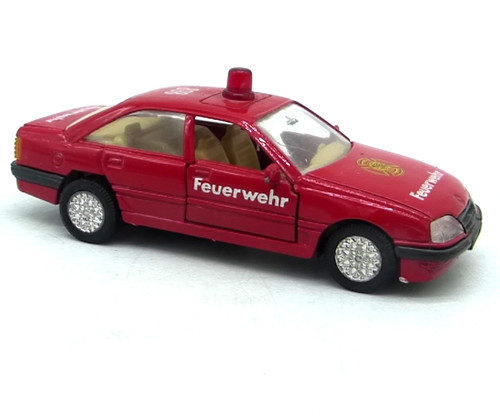 Opel omega feuerwehr 898 rot - opel,