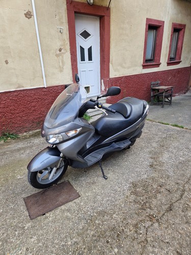Suzuki burgmann 125 - suzuki,