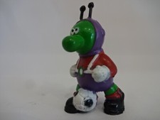 Sportler Spielfigur /Außerirdischer als Fußball Spieler - 40 mm