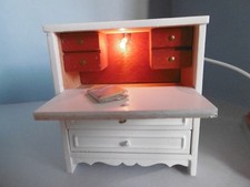 Sekretär, Schreibtisch