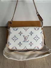 Pochette A Mano Mini Monogram