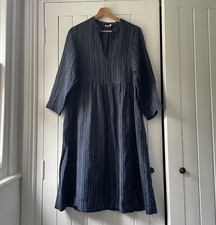 Toast dunkelblau Leinen