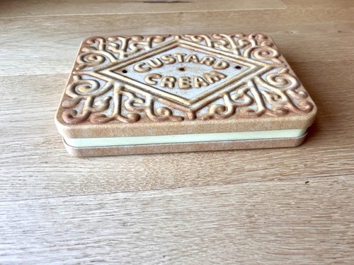 Keksdose custard cream