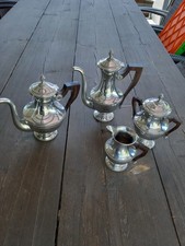 Antikes Kannen Konvolut