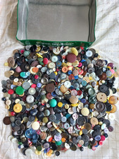 Knöpfe Konvolut Basteln bunte Mischung 1,3 Kilo älter und gebraucht