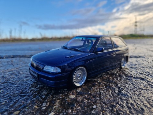 Opel astra gsi - 1:18, f