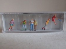 Preiser Skater Spaziergänger