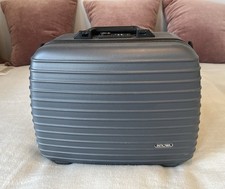 Rimowa Salsa Beauty Case Grau