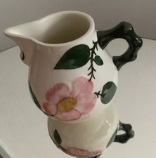 Milchkännchen Wildrose