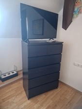 2 Holzschränke mit Schubladen In Schwarz und hell Braun